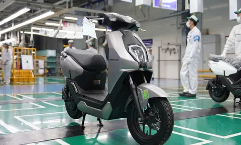 Honda bán pin ICON e:, giá xe đội thêm gần 10 triệu đồng
