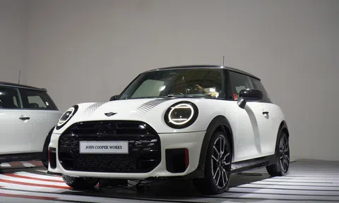 Chi tiết MINI John Cooper Works hiệu suất cao, giá hơn 2,5 tỷ đồng