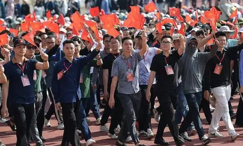 13 khối nghệ thuật, quần chúng lần đầu hợp luyện trên sân Mỹ Đình