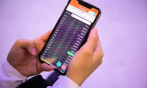 Chứng khoán bị bán tháo