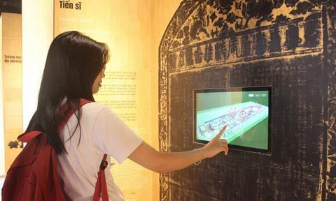 Du lịch bằng những "cái chạm"