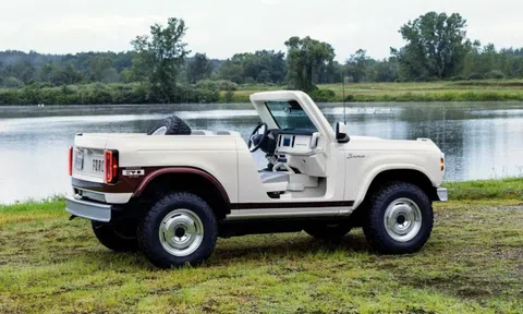 Bản concept mui trần của Ford Bronco