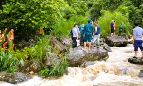 Tìm thấy thi thể bé gái 11 tuổi mất tích
