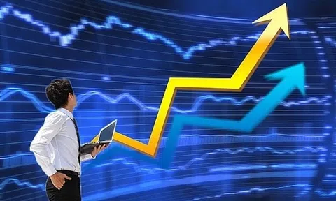 Áp sát mốc 1.700 điểm, chứng khoán còn tăng đến đâu?