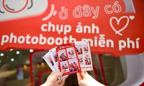Giới trẻ Hà thành check-in Photobooth miễn phí tại cửa hàng Viettel