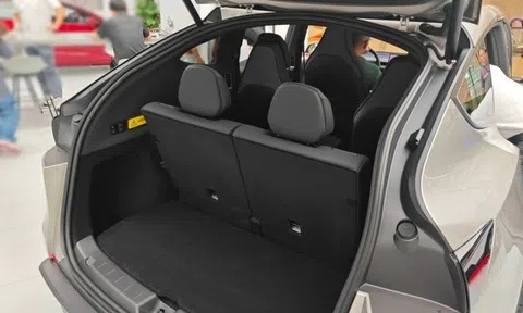 Điểm bất tiện trên Tesla Model Y bản 6 chỗ