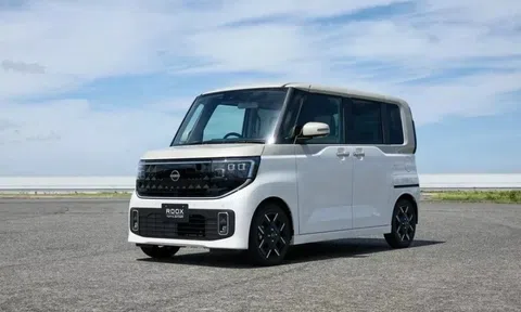 Nissan Roox - chiếc kei-car 11.000 USD trang bị màn hình 12,3 inch