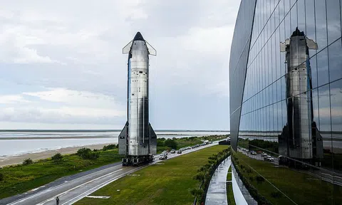 SpaceX hủy phóng thử tên lửa khổng lồ Starship vào phút chót