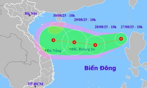 Áp thấp nhiệt đới hình thành trên Biển Đông, giật cấp 8