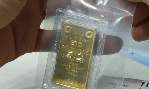 Thị trường vàng có diễn biến lạ sau quyết định xóa độc quyền vàng miếng SJC