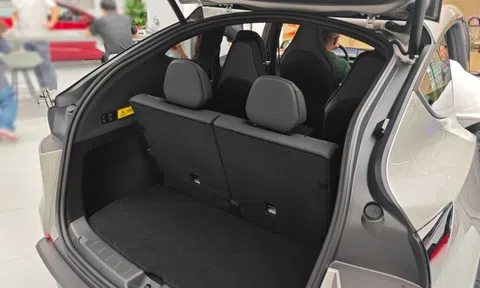 Điểm bất tiện trên Tesla Model Y bản 6 chỗ