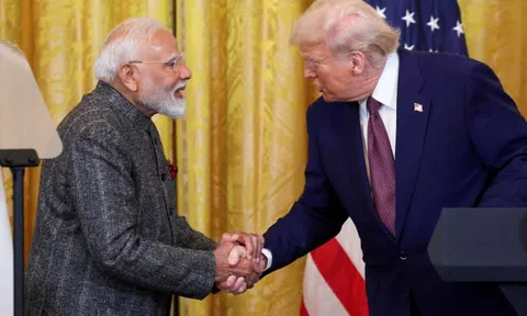 Ông Trump bắt đầu thu thuế 50% với nền kinh tế thứ 5 thế giới