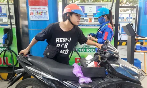 Xăng dầu đồng loạt tăng giá, diesel vượt 18 ngàn đồng/lít