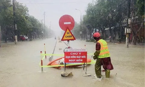 Gần 1,5 tỉ đồng cứu trợ người dân miền Trung sau bão số 5