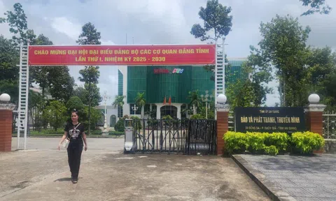 56 người ở Báo và PT-TH An Giang được giải quyết chế độ