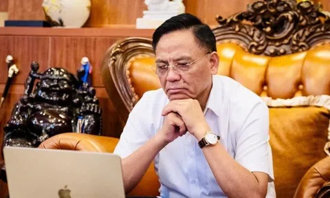 Bầu Đoan trước khi bị bắt