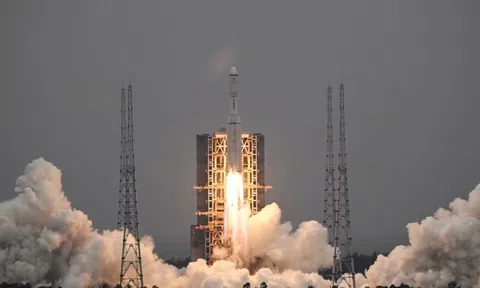 Trung Quốc tăng tốc trong cuộc đua với Starlink của Elon Musk
