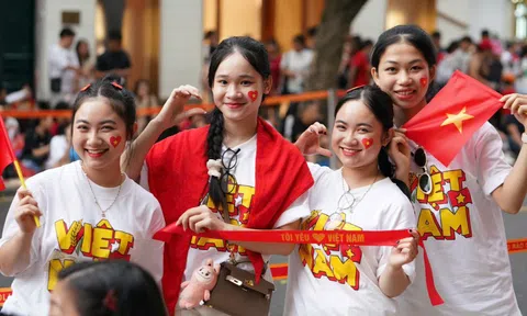 Người dân nhận quà 100.000 đồng ở nơi thường trú hay tạm trú?