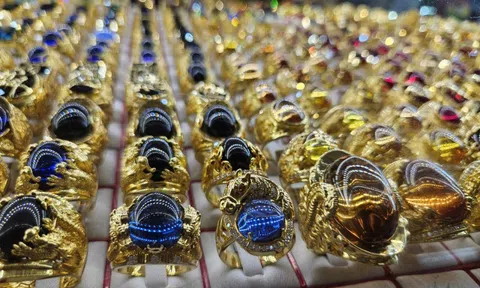 Tăng rất mạnh, giá vàng lễ 2-9 đồng loạt lên đỉnh