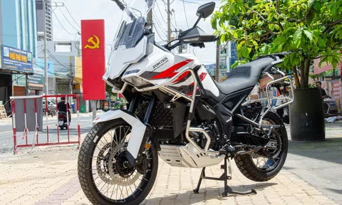 Cận cảnh Zontes 703F - môtô việt dã Trung Quốc giá 168 triệu đồng