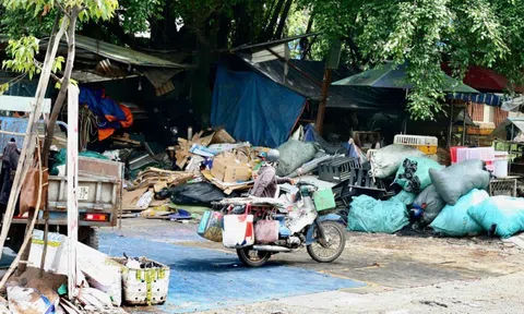 Hiểm họa tiềm tàng từ hàng ngàn vựa phế liệu
