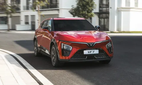 Ôtô điện ‘thổi lửa’ cuộc chiến doanh số SUV cỡ C