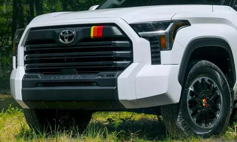 Chủ tịch Toyota muốn nhập bán tải Tundra từ Mỹ