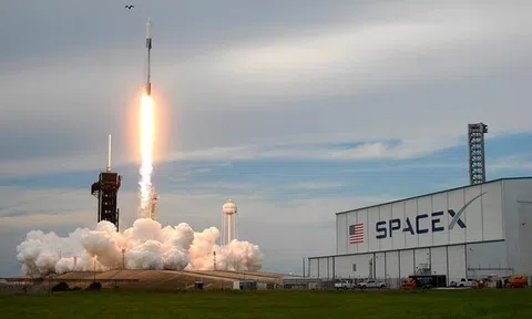 SpaceX của tỷ phú Elon Musk chi 17 tỷ USD mở rộng mảng kết nối 5G