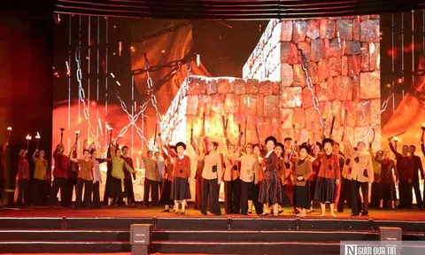 Đặc sắc lễ Kỷ niệm 995 năm danh xưng Nghệ An và 95 năm Xô viết Nghệ Tĩnh
