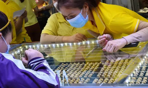 Giá vàng hôm nay 13-9: Tiếp tục đi lên