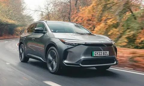Toyota, Subaru và Lexus dừng bán ôtô điện tại Mỹ