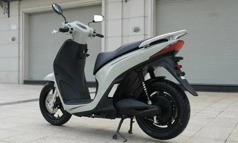 Thấy gì từ việc VinFast liên tiếp ra mắt xe điện pin tháo rời?
