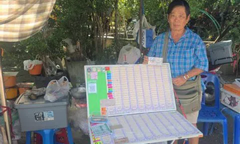 Người phụ nữ bán vé số trúng 6 giải liên tiếp nhờ ế hàng