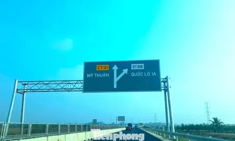 'Quên' làm đường gom cao tốc Mỹ Thuận - Cần Thơ?