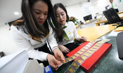 Áp thuế giao dịch vàng: Có ngăn được đầu cơ, giảm chênh lệch giá?