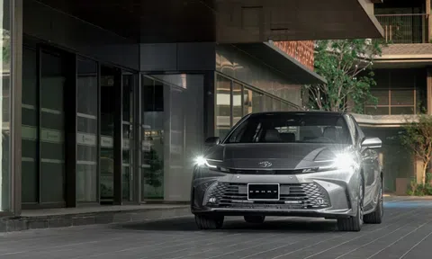 Sedan tiền tỷ ở Việt Nam - khi 'ông vua' cũng khóc