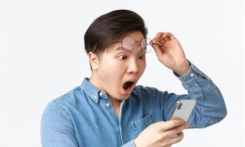 Dàn lãnh đạo ồ ạt thoái sạch vốn, cổ phiếu vẫn tăng phi mã gấp 3 lần sau 1 tháng, doanh nghiệp nói gì?