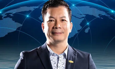 Công ty blockchain của Shark Hưng bắt tay với một công ty đấu giá cổ vật từng số hóa bình gốm sứ thời Càn Long