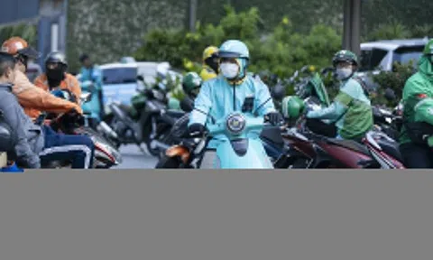 Hãng gọi xe điện của tỷ phú Phạm Nhật Vượng bám đuổi Grab