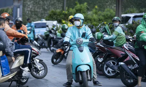 Cuộc đua 'song mã' Xanh SM và Grab trên thị trường gọi xe