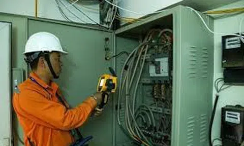 EVN khuyến khích và hỗ trợ người dân lắp điện mặt trời mái nhà tự dùng