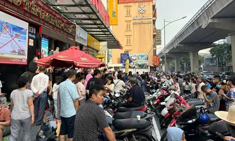 Mở sàn giao dịch vàng để ổn định thị trường