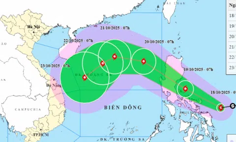Bão Fengshen "Thần gió" hình thành giật cấp 10, mạnh thêm khi vào Biển Đông