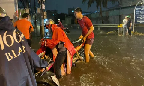 Không khí lạnh tràn về, miền Bắc trở lạnh, miền Trung mưa to
