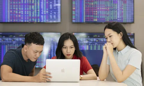 Chứng khoán giảm mạnh nhất gần 2 tháng qua
