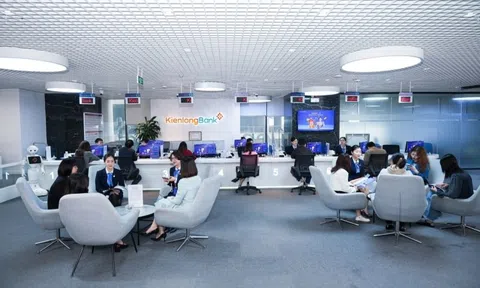 KienlongBank lợi nhuận xô đổ kỷ lục 30 năm, cổ phiếu dẫn sóng