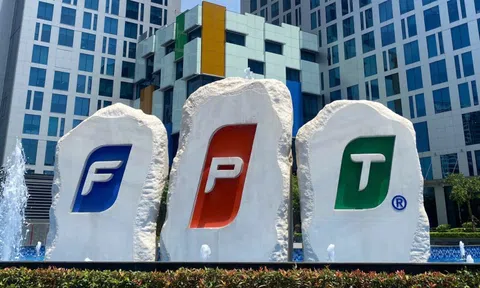 FPT trở lại: Cổ phiếu chạm trần, khối ngoại đảo chiều mua ròng hàng trăm tỷ đồng