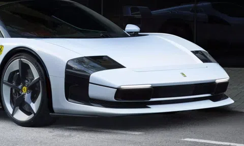 Ferrai ra mắt mẫu xe tri ân huyền thoại cuối cùng của Enzo Ferrari