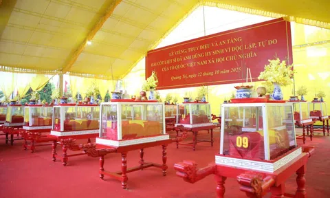 Xúc động lễ truy điệu, an táng 34 hài cốt liệt sĩ quy tập ở Thành cổ Quảng Trị và Trường Bồ Đề