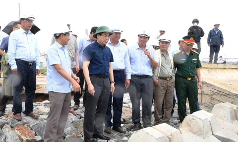 Chủ tịch tỉnh Quảng Ngãi yêu cầu thủy điện không để "no nước" mới xả lũ